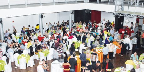 Confira fotos: jantar do Dia das Mães foi um sucesso!