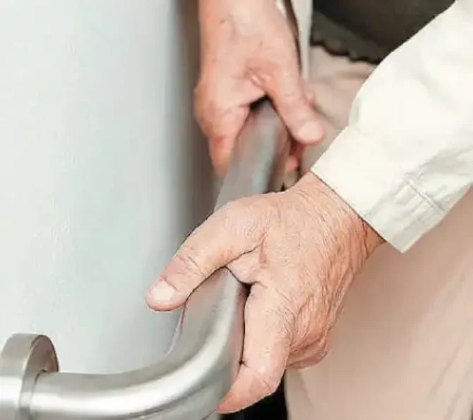 Exercícios Podem Prevenir Quedas em Idosos e Melhorar Recuperação