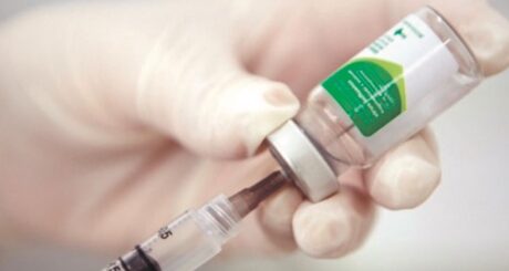Vacina da gripe não aumenta risco da doença, alerta ministério