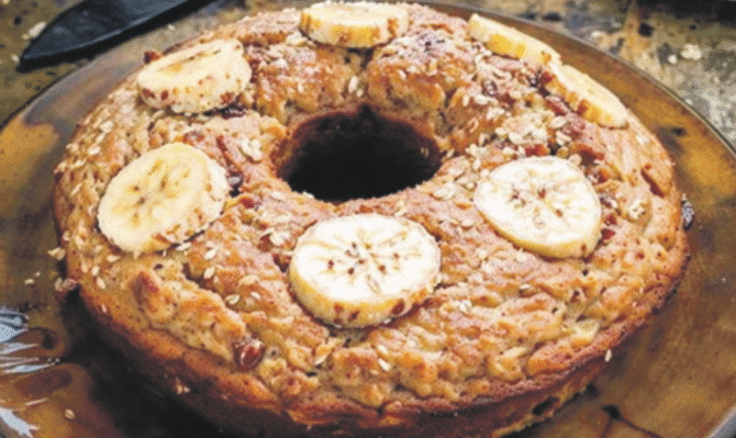 Receita Fit: Como Fazer Bolo de Banana com Aveia Fácil e Fofinho